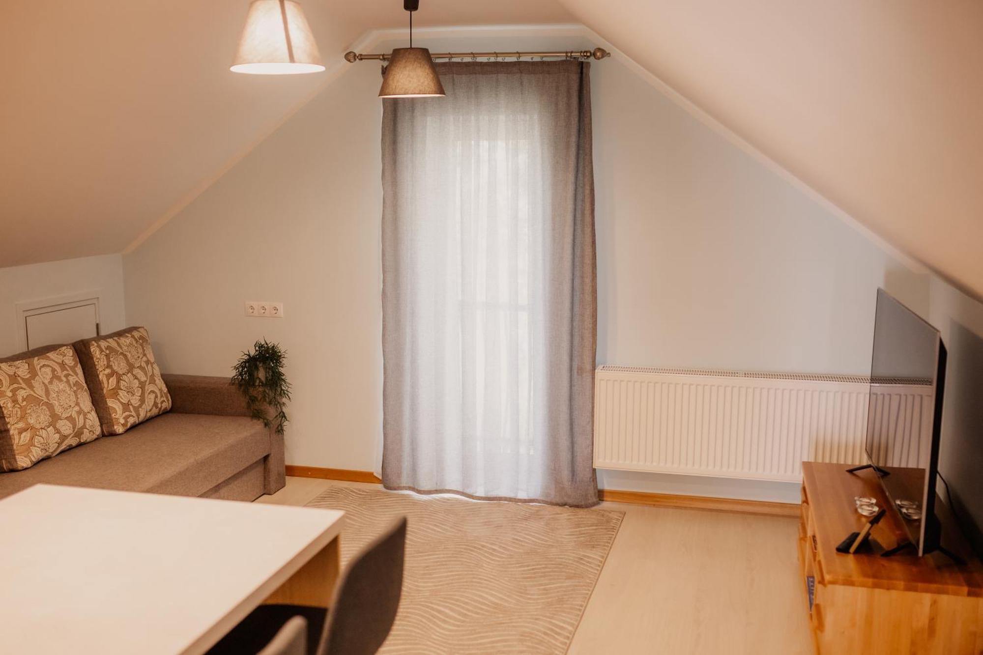 Aparthotel Saules Iela 2A Saldus Habitación foto